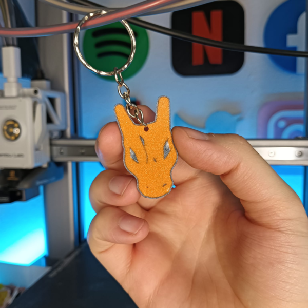 llavero-charizard-keyring-keychain